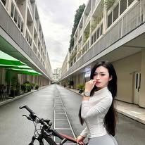 Ảnh Đại Diện Con Gái Đẹp Những Thách Thức Đạo Đức Và Giới Hạn Của Nội Dung Trực Tuyến Hiện Nay