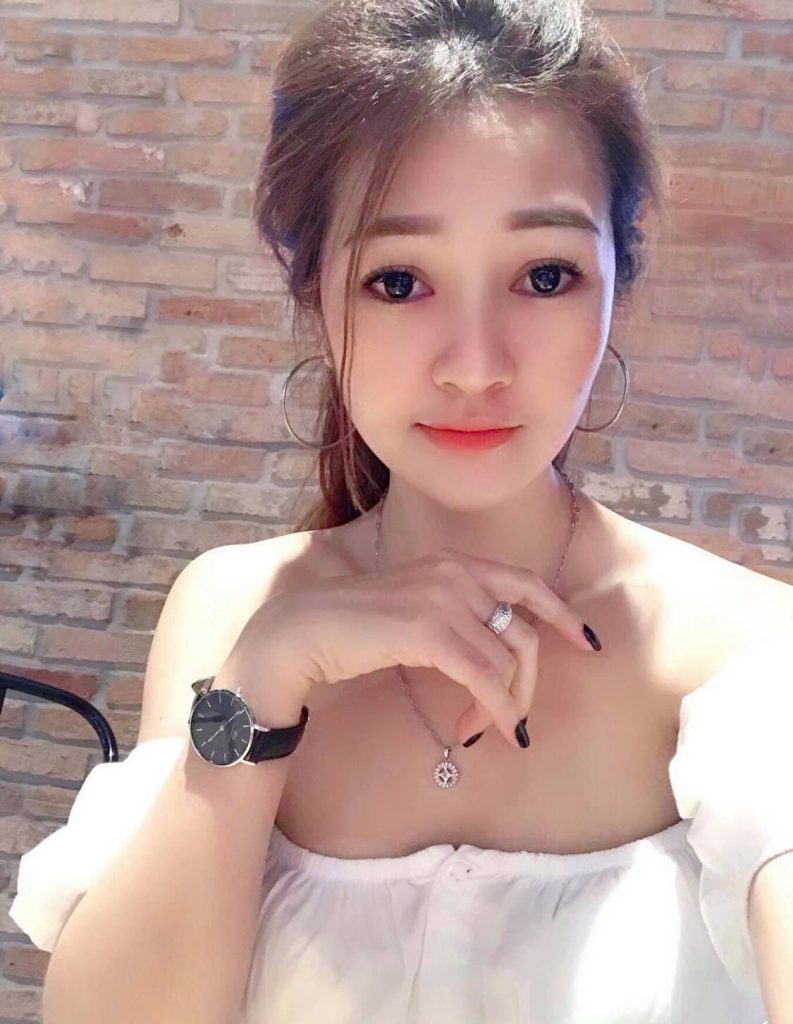 Vẻ Đẹp Thuần Khiết Khám Phá Sức Hút Cô Gái Xinh Đến Mê Lòng Người